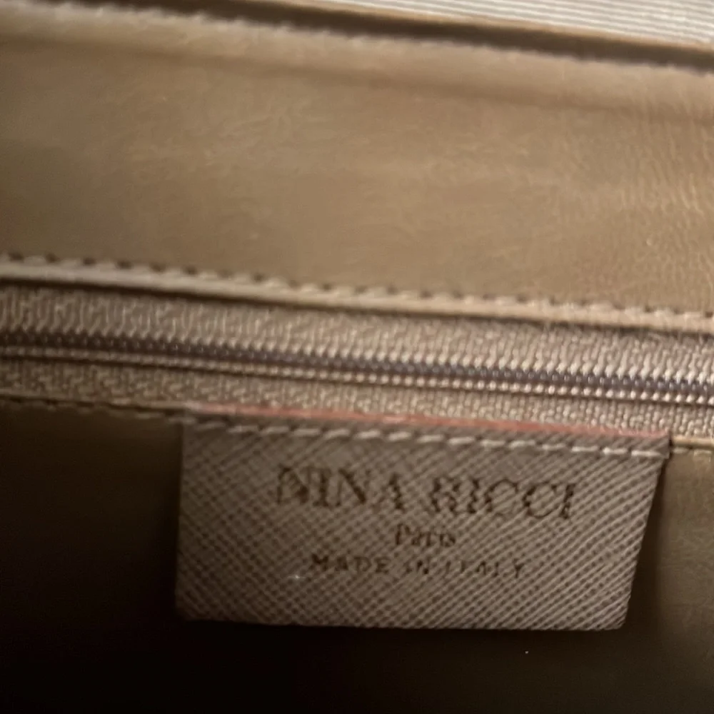 Nina Ricci authentic nr